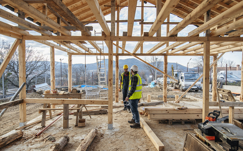 Travaux sur bâtiments à Strée